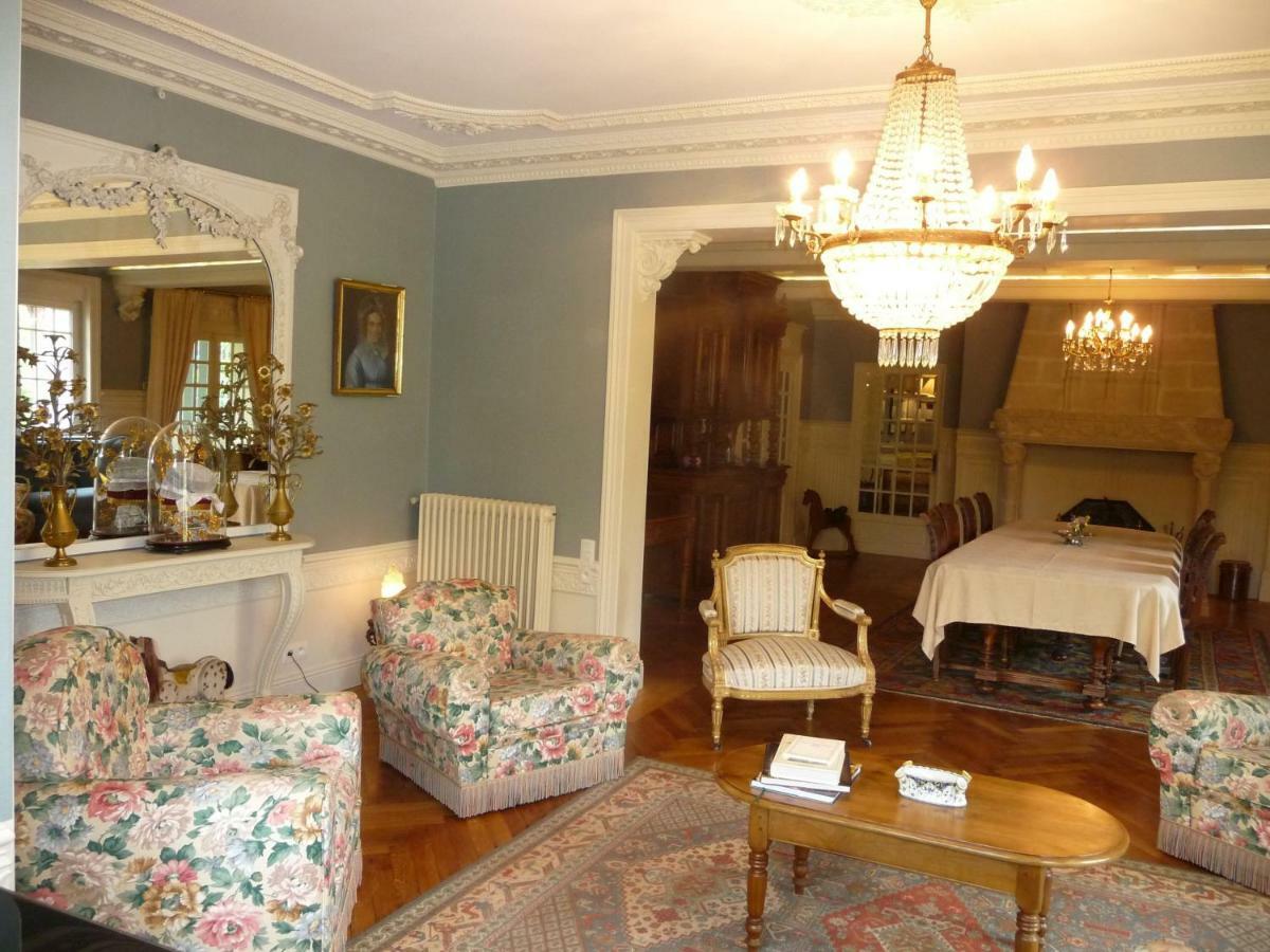 Manoir De Sens Bed & Breakfast โบรอง-ออง-นูจ ภายนอก รูปภาพ
